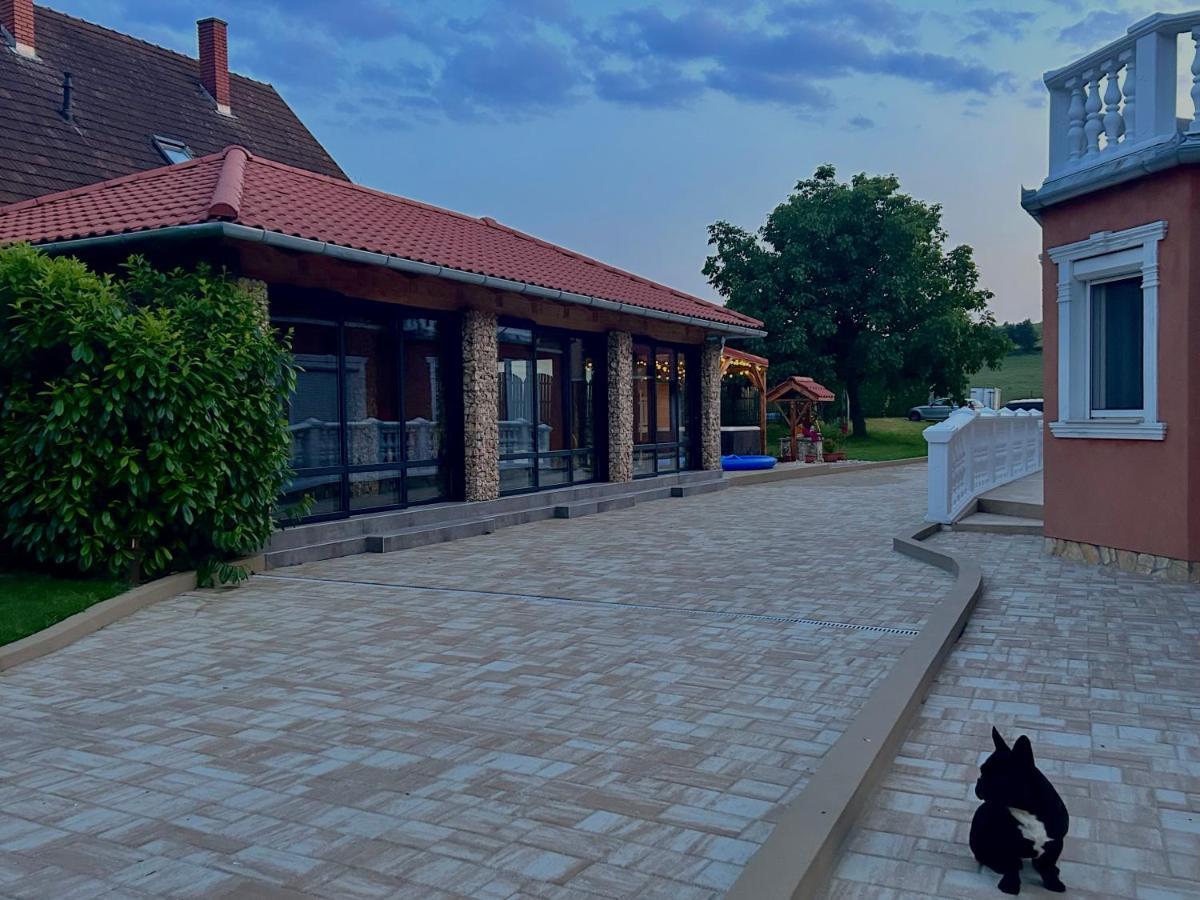 Bikeaway Guesthouse Kereki Exterior foto
